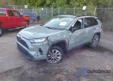 2021 Toyota Rav4 Xle Premium из США, поврежденный, VIN 2T3A1RFV9MW204631